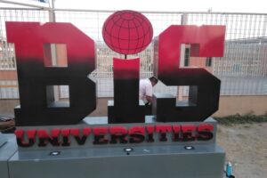 Letras Gigantes BIS UNIVERSITIES