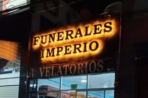 letras-3d-iluminadas-para-fachadas-comerciales